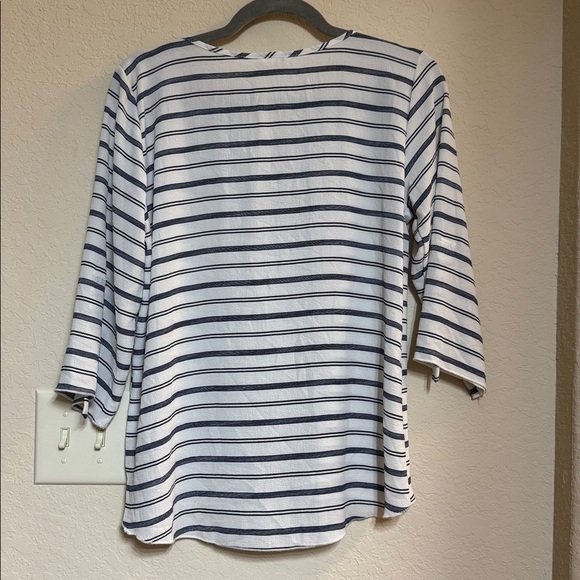 Tovia Navy and White Striped 3/4 Sleeve Women's Top Size M - Picture 2 of 4